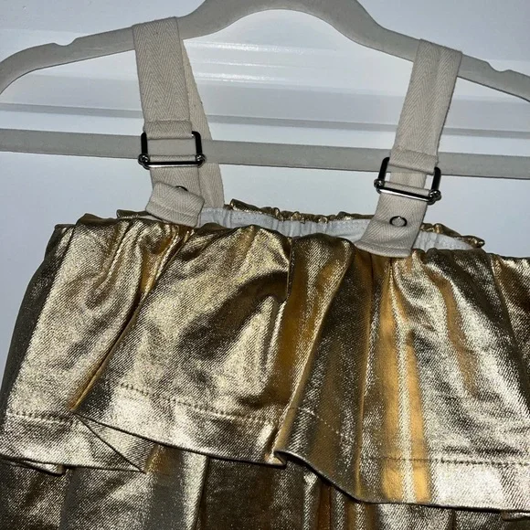 Metallic Buckle Ruffle - Picture 3 of 7